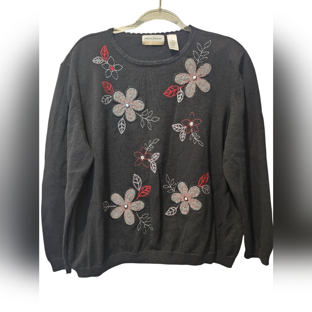 Alfred Dunner vintage sweater womans 3xl black floral knit  button embroidered